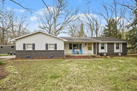 1726 Pinnacle Dr SW, Wyoming, MI 49519