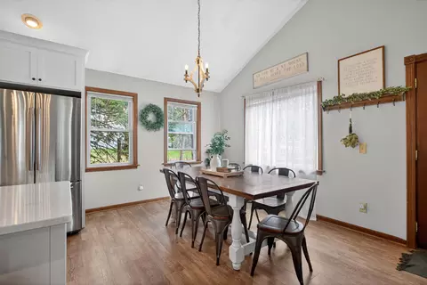 Dining - 340 Burt Ave, Jackson, MI 49201 photo 2 of 3
