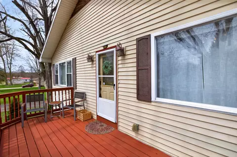 Exterior - 340 Burt Ave, Jackson, MI 49201 photo 2 of 10