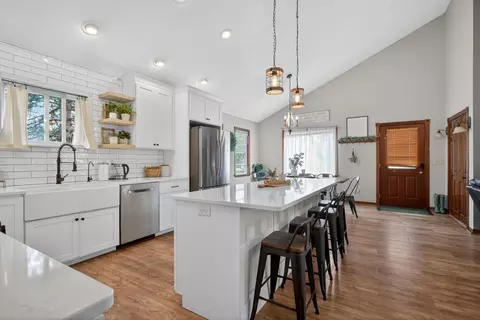 Kitchen - 340 Burt Ave, Jackson, MI 49201 photo 3 of 6