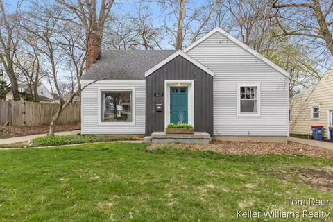1831 Sylvan Ave SE, Grand Rapids, MI 49506