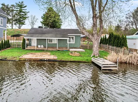185 Bluegill Ln, Coldwater, MI 49036