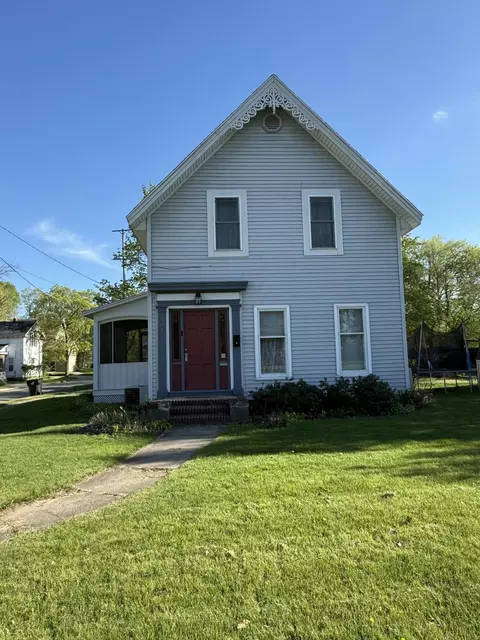 301 W Washington St, Greenville, MI 48838