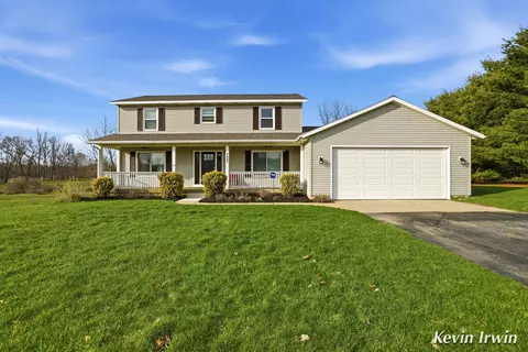 7233 Russet Trl NE, Rockford, MI 49341