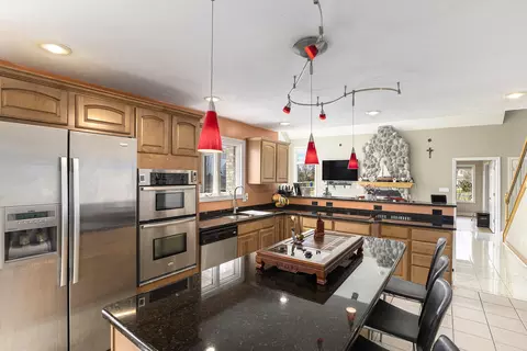 Kitchen - 17 Coronado Dr, Jackson, MI 49201 photo 1 of 4