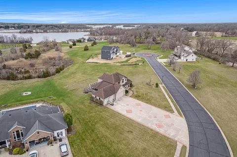 View/Area - 17 Coronado Dr, Jackson, MI 49201 photo 9 of 11
