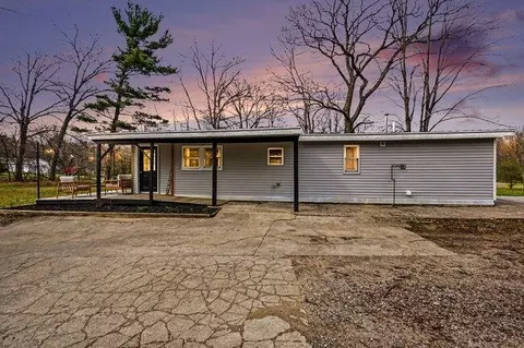 11818 128th Ave, Grand Haven, MI 49417