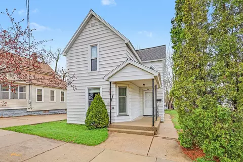 1212 Garfield Ave NW, Grand Rapids, MI 49504