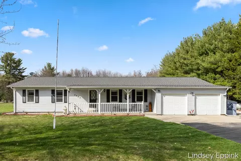 4597 E 128th St, Grant, MI 49327