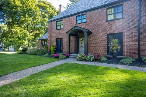 500 Rosewood Ave SE, Grand Rapids, MI 49506