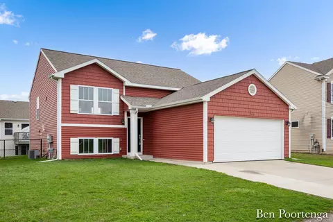 11611 Kodiak Ct SE, Alto, MI 49302