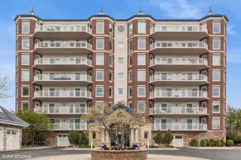 200 Lake St #7A/8A, St. Joseph, MI 49085