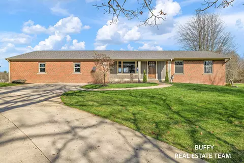 7500 Tiffany Ave NE, Rockford, MI 49341