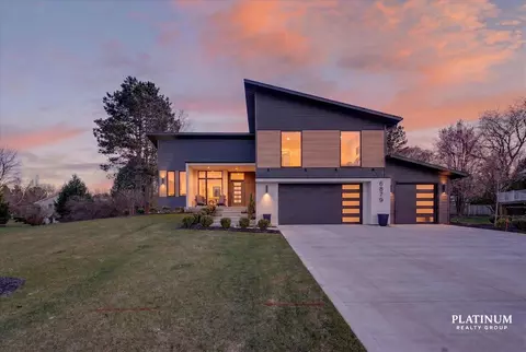 6879 Vista De Oro Dr NE, Rockford, MI 49341