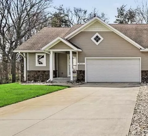 8361 Millstone Ct, Kalamazoo, MI 49009