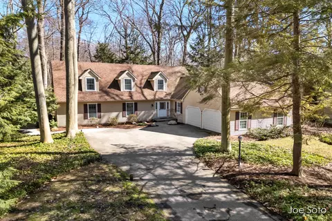 243 Little Station Rd, Holland, MI 49424
