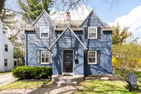 1605 E Stadium Blvd, Ann Arbor, MI 48104