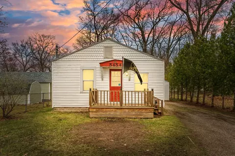 5454 Hall Rd, Muskegon, MI 49442
