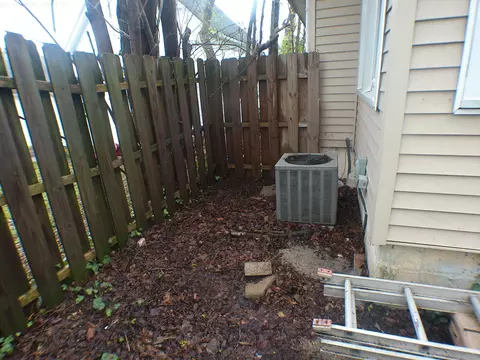 426 Madison St, Jackson, MI 49202 photo 2