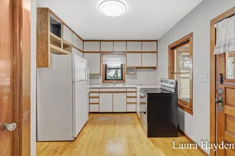 Kitchen - 350 Mill St, Saranac, MI 48881 photo 1 of 2