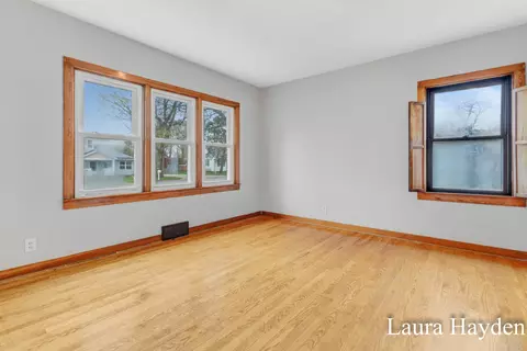 Living - 350 Mill St, Saranac, MI 48881 photo 6 of 9