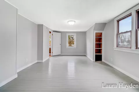 Bedroom - 350 Mill St, Saranac, MI 48881 photo 2 of 4