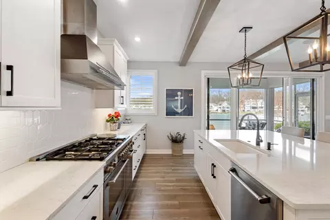 Kitchen - 12271 E D Ave, Richland, MI 49083 photo 5 of 5