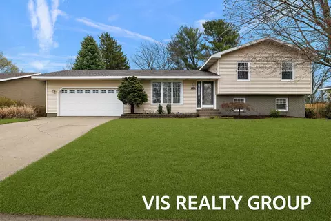 1700 Barbara Ct, Grand Haven, MI 49417