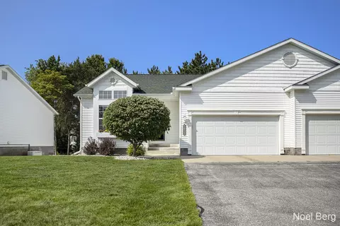 5633 Copper Sands Run, Fruitport, MI 49415