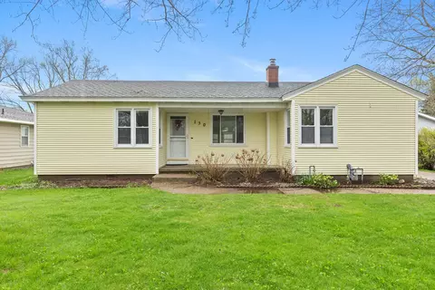 130 W 33rd St, Holland, MI 49423