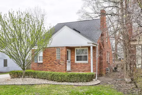 20916 Vernier Rd, Harper Woods, MI 48225