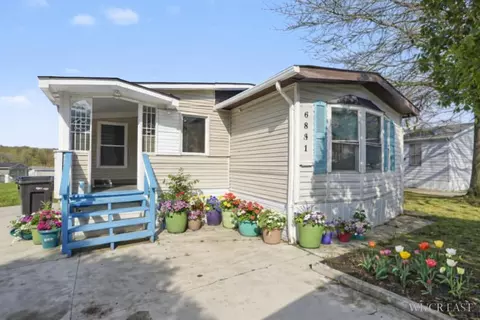 6648 Millstone Dr SE, Caledonia, MI 49316