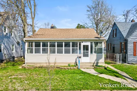 1732 Silver Ave SE, Grand Rapids, MI 49507