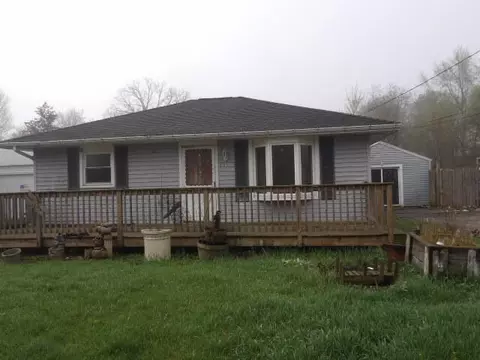 211 Creekview Dr, Battle Creek, MI 49037