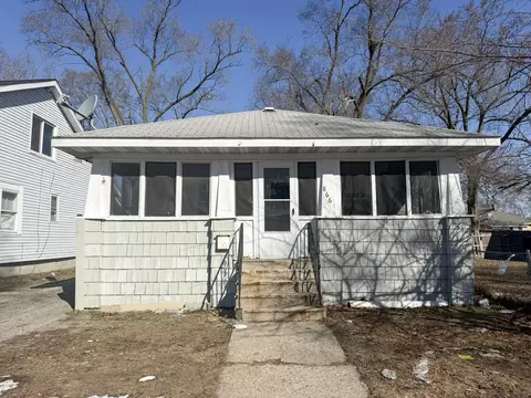 866 Fleming Ave, Muskegon, MI 49442