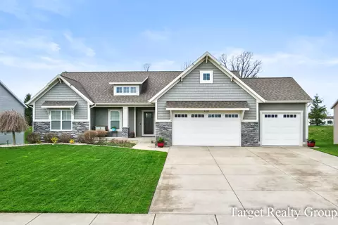 5727 Cory Dr, Hudsonville, MI 49426