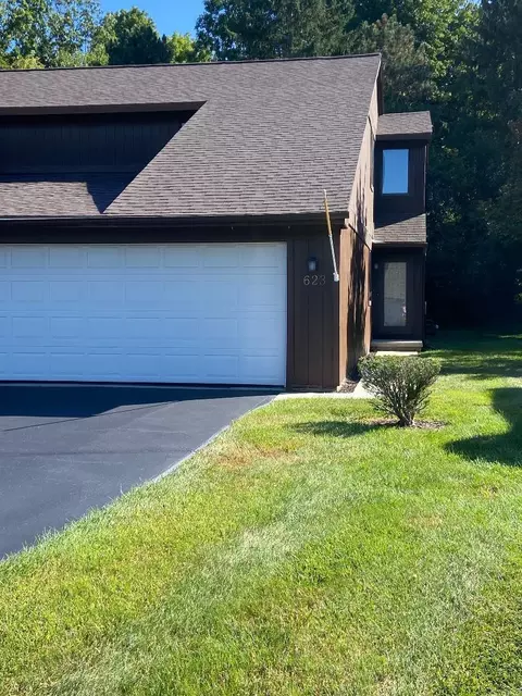Exterior - 623 Echo Ct, Saline, MI 48176 photo 1 of 8