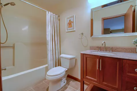Bath - 623 Echo Ct, Saline, MI 48176 photo 1 of 2