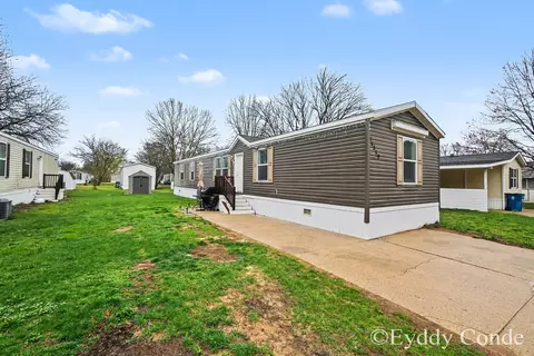 14549 Shady Holw, West Olive, MI 49460