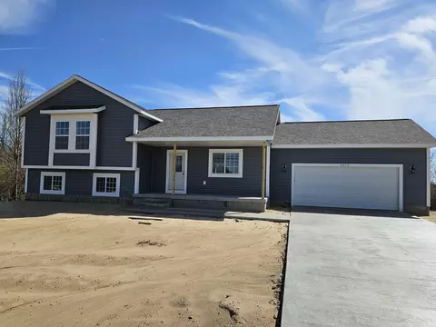 3273 Benston Rd, Whitehall, MI 49461