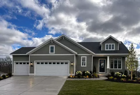 8380 Bauerridge Ave, Jenison, MI 49428