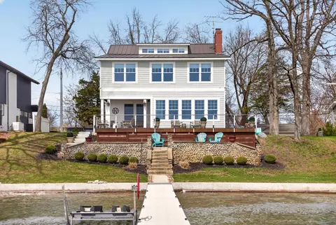 8714 Cherry Point Rd, Manitou Beach, MI 49253