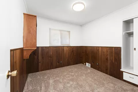 Bedroom - 219 Ottawa Dr, Troy, MI 48085 photo 6 of 6