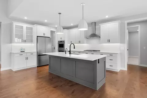 Kitchen - 8564 Brighten Trl, Mattawan, MI 49071 photo 2 of 5