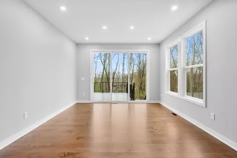 Living - 8564 Brighten Trl, Mattawan, MI 49071 photo 7 of 11