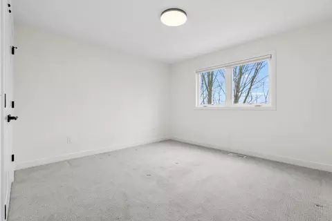 Bedroom - 8564 Brighten Trl, Mattawan, MI 49071 photo 5 of 6
