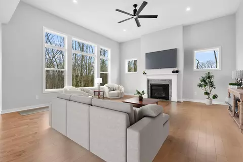 Living - 8564 Brighten Trl, Mattawan, MI 49071 photo 3 of 11