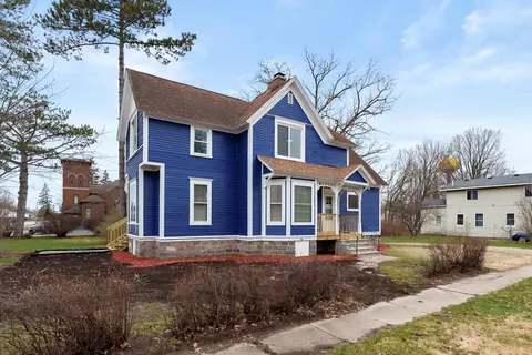 125 E Delaware St, Decatur, MI 49045