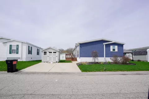 107 Gardens Blvd NW, Grand Rapids, MI 49534