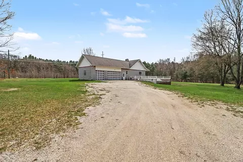 3479 W Hansen Rd, Ludington, MI 49431